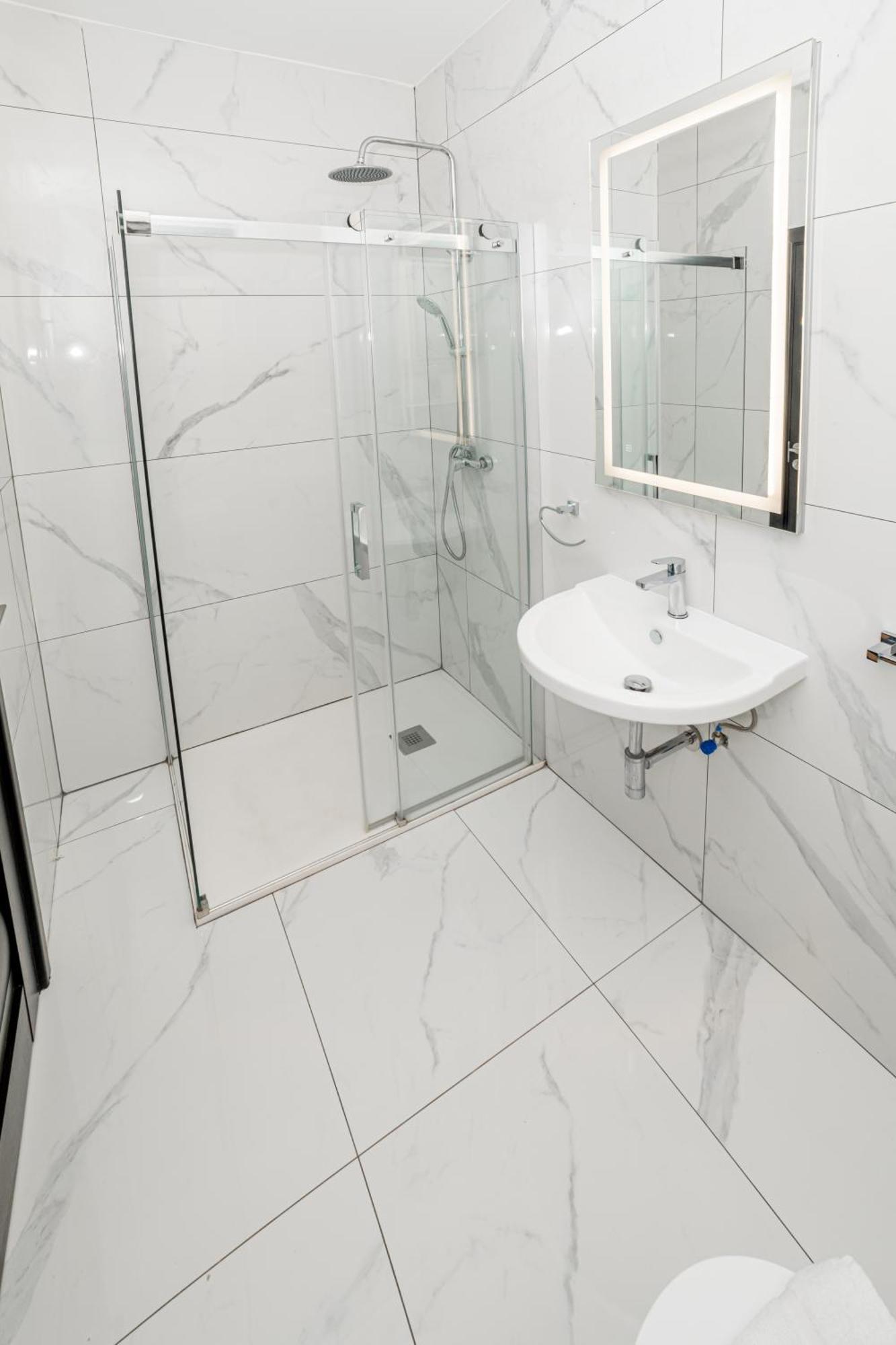New And Modern Home In Bugibba, Great Location Bahía de San Pablo Exterior foto