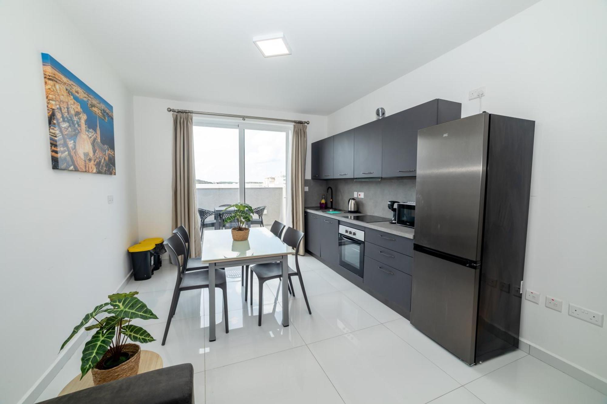 New And Modern Home In Bugibba, Great Location Bahía de San Pablo Exterior foto