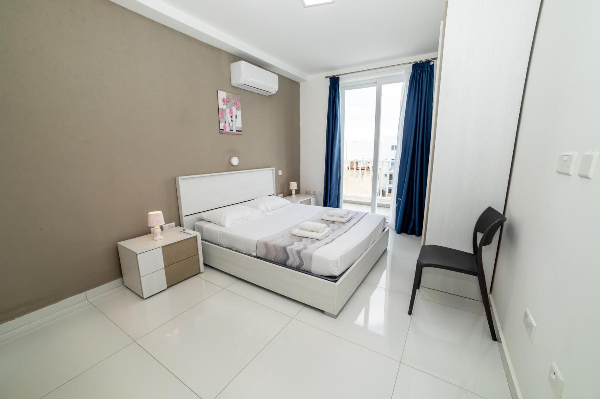 New And Modern Home In Bugibba, Great Location Bahía de San Pablo Exterior foto